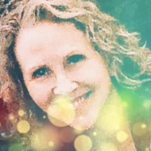 Meet your Posher, Lindy